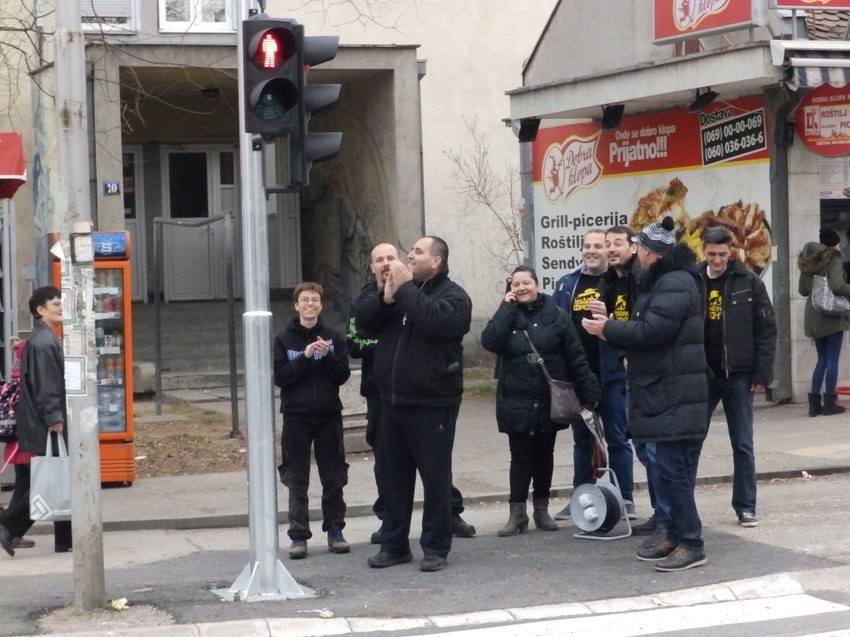 Performans opozicije  prilikom otvaranja