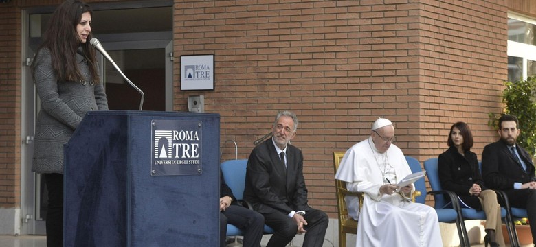Papież przestrzega przed "obojętnością, hipokryzją i nietolerancją". Mówi o "gangrenie systemu"