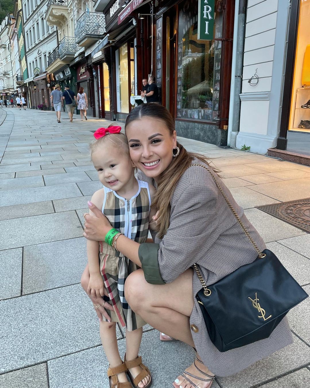 Monika Bagárová s dcérkou Rumiou. 