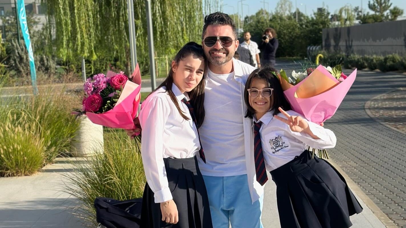 Cu ce se ocupă Rosa și Maria, fetele lui Pepe. Artistul vorbește despre familia lui. „Nicio zi nu seamănă cu cealaltă”