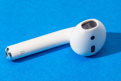 Słuchawki Apple AirPods są dobre, ale mają dwie poważne wady [RECENZJA]