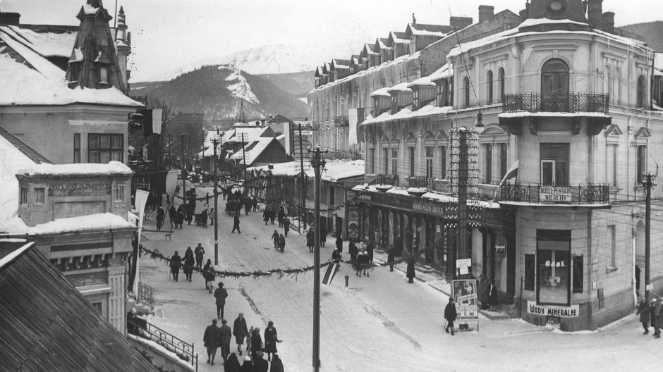 Zakopane. Krupówki w pierwszej połowie XX w.