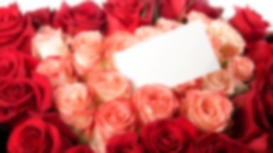 Irańczyk skazany na wręczenie żonie 777 róż