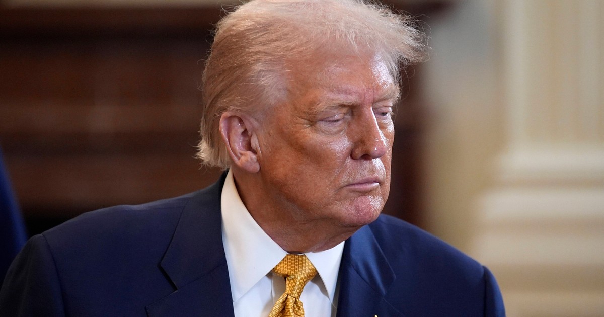 Pam Bondi ostrzegała Trumpa w sprawie akt Epstein? Miał znaleźć się tam list z odręcznym podpisem Trumpa