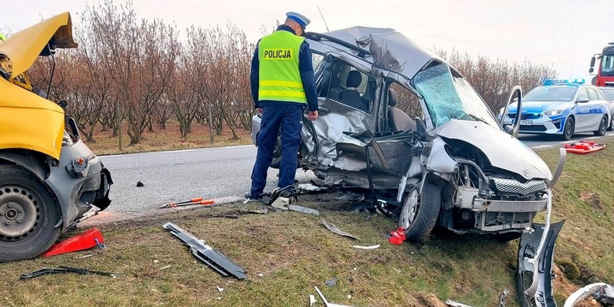 Ona zginęła na miejscu, on zmarł w szpitalu. Tragedia w Wólce Lesiewskiej.