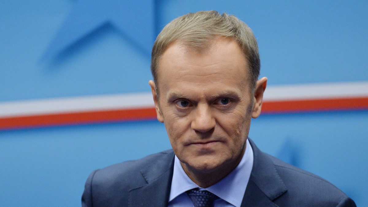 Premier Donald Tusk oświadczył w Brukseli, że ponawia wezwanie do opozycji ws. okrągłego stołu dotyczącego polityki wschodniej. Według niego jest to kwestia, która powinna być bezwzględnie sprawą wspólną dla wszystkich głównych sił polityczny w Polsce.