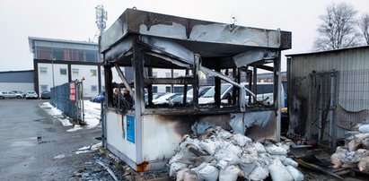 Pożar i wybuch w Łodzi. Zginął ochroniarz na strzeżonym parkingu. Ofiara pożaru próbowała się ratować