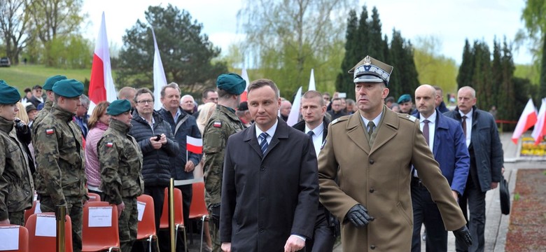 Prezydent Duda: Nie wolno w żaden sposób dzielić tych, którzy polegli za ojczyznę
