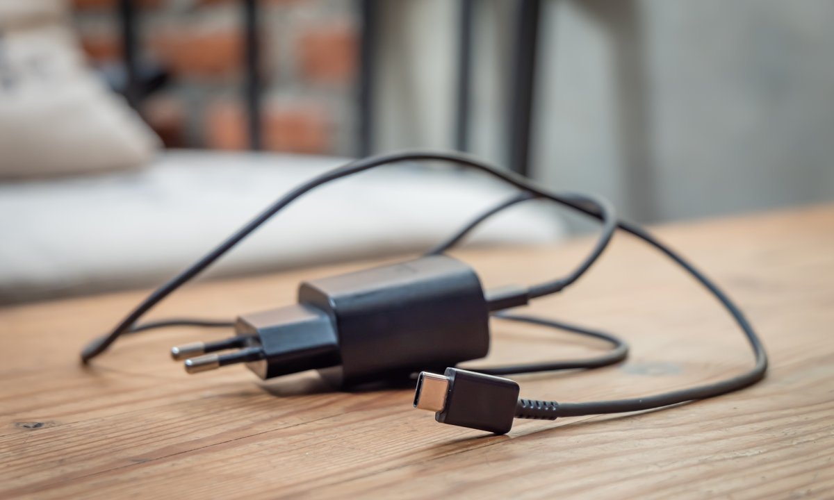 Złącze USB-C zrewolucjonizowało ładowanie, ale nie każda ładowarka jest taka sama