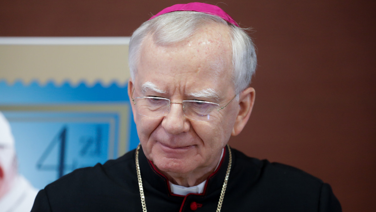 Abp Jędraszewski broni Jana Pawła II. Przypomniał pogrzeb papieża