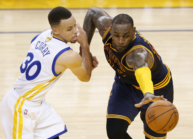 Liga NBA: Warriors lepsi od Cavaliers w pierwszym meczu wielkiego finału