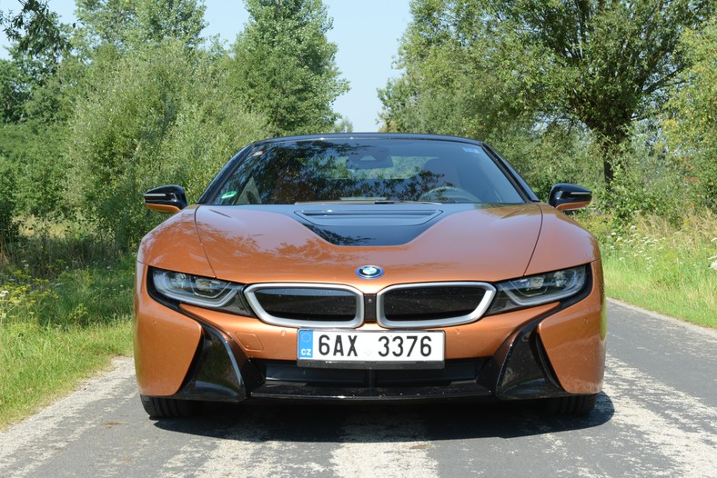 BMW i8 Roadster