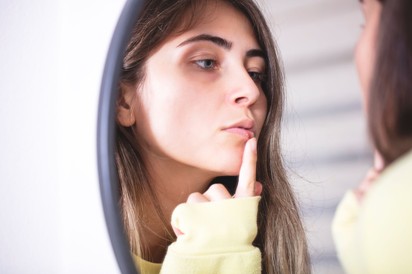 Ilyen tényezők miatt újulhat ki rendszeresen az ajakherpesze