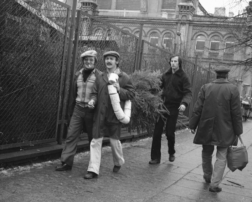 QUIZ o przedświątecznym życiu w czasach PRL. Pamiętasz, gdzie pływał karp?