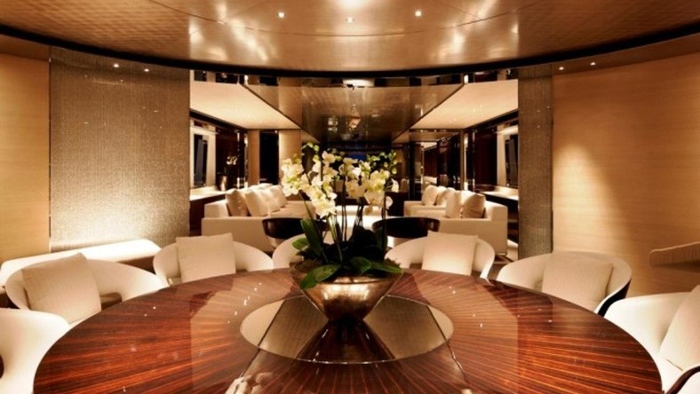 ___4254352___https:______static.pulse.com.gh___webservice___escenic___binary___4254352___2015___10___13___9___this-guy-is-building-doomsday-shelters-for-billionaires-111-body-image-1444405966-size_1000