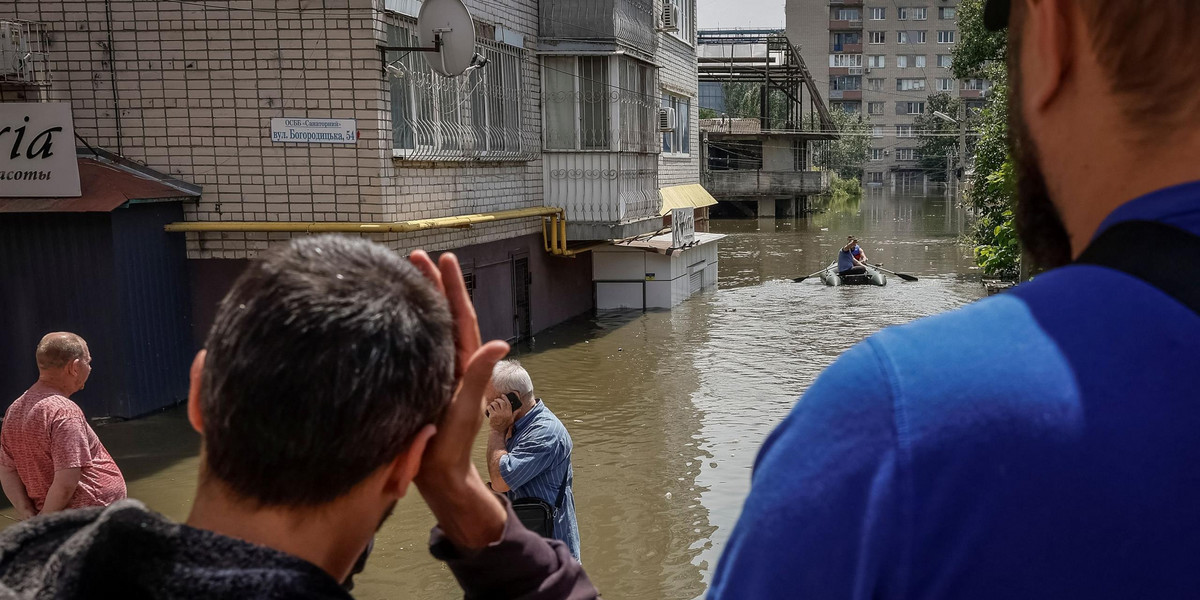 Rosja wysadziła tamę na Dnieprze. Fala powodziowa ma pięć metrów