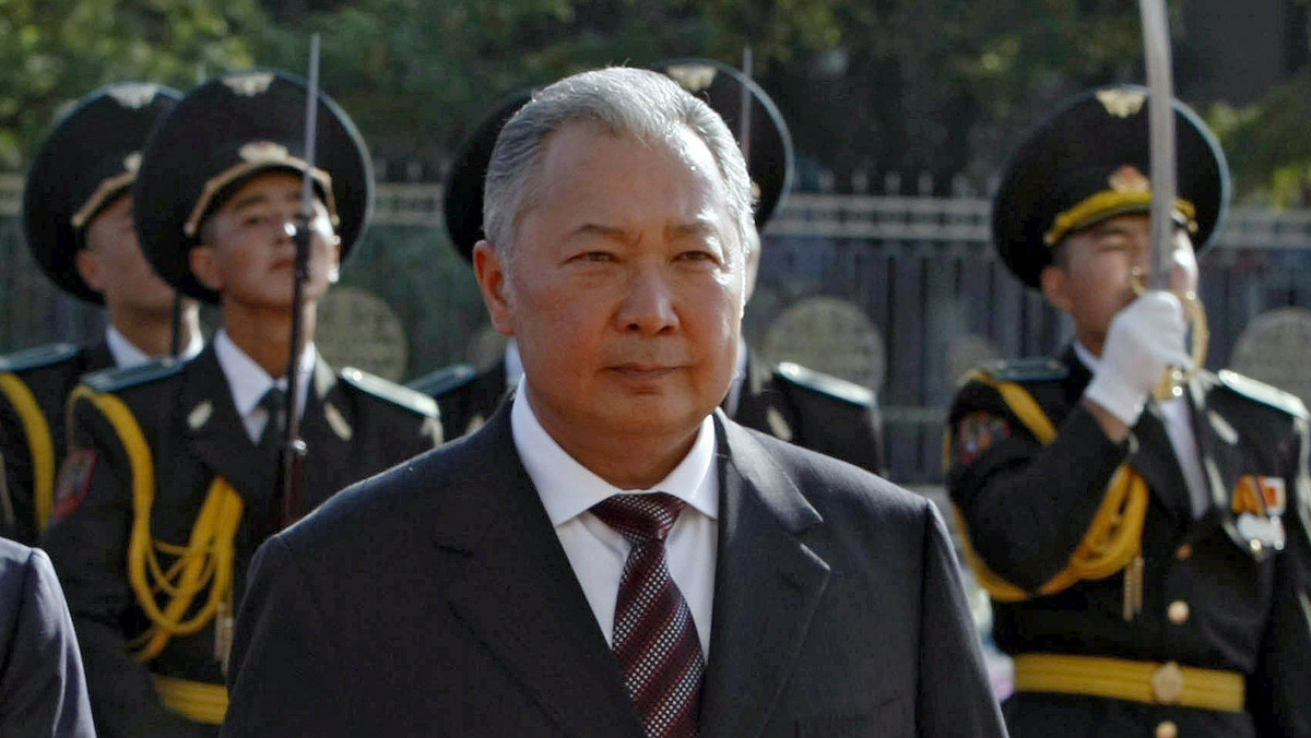 W Kirgistanie zorganizowano kolejne protesty przeciwko wynikom wyborów parlamentarnych z 10 października. W Biszkeku protestowali zwolennicy partii, która nie weszła do parlamentu, lecz także przeciwnicy partii, która zwyciężyła w wyborach.