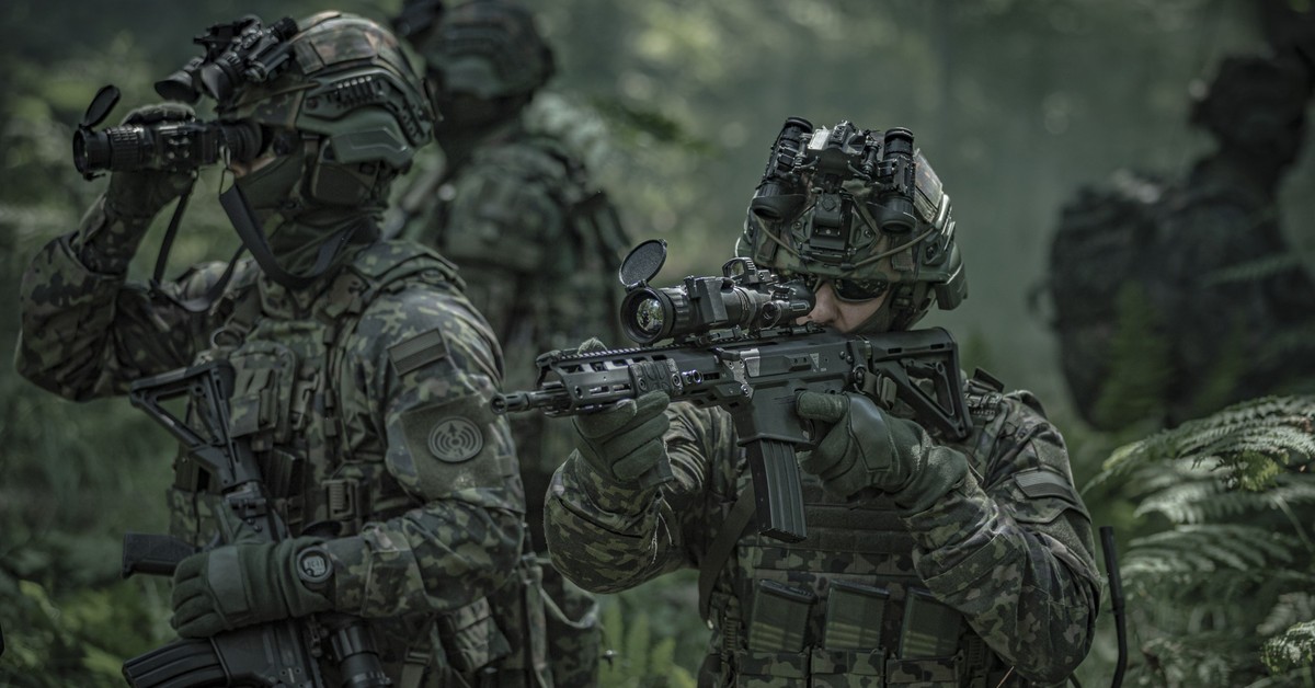 A soldier carries a fortune. How much does individual equipment cost?