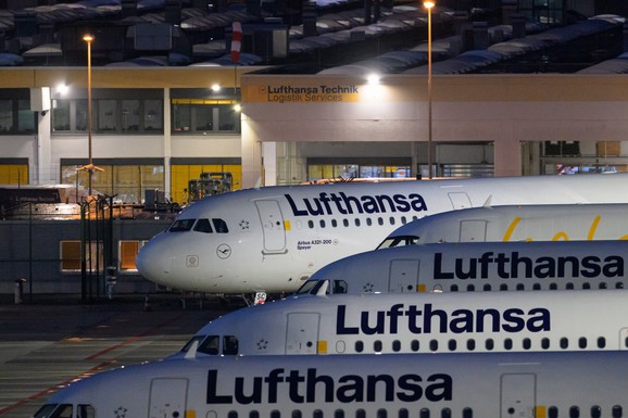 Haos u Nemačkoj: Otkazano stotine letova, piloti stupaju u štrajk