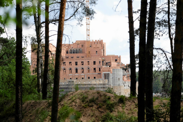 "Zamek" w Puszczy Noteckiej. Zawiadomienie ws. budowy sprawdzi wydział Prokuratury Krajowej w Poznaniu