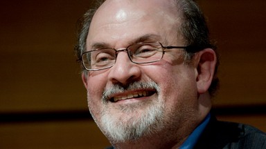 Salman Rushdie wystawiony na cel