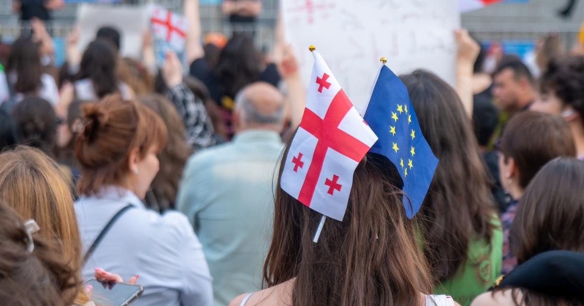  Rosyjski wywiad ma złe wieści. W kolejnym kraju szykują rewolucję