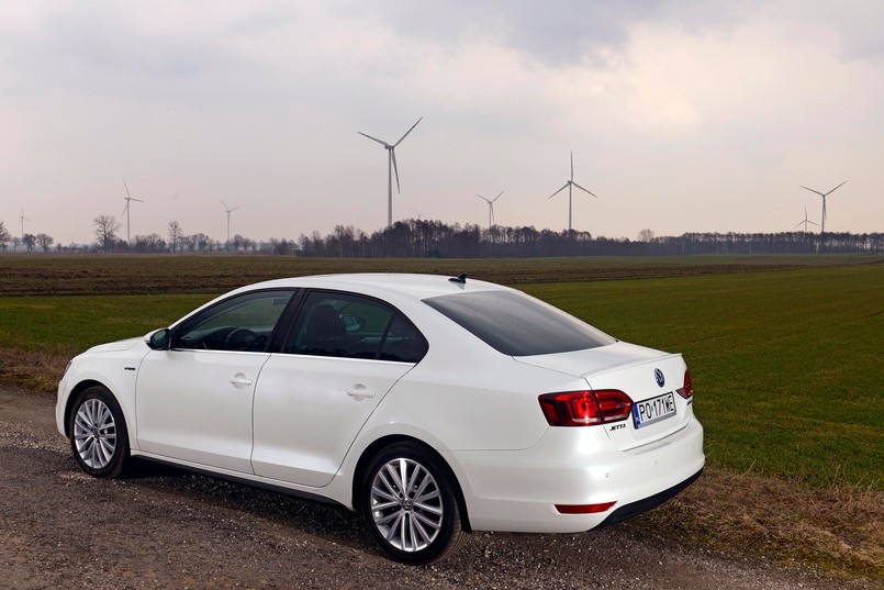Volkswagen jetta hybrid