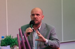 Szabłowski: Polacy i Ukraińcy potrafią się pojednać. Jednak im bliżej wielkiej polityki, tym jest to trudniejsze [WYWIAD]