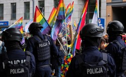 Ładunki wybuchowe na Marszu Równości. Mocny apel do Kościoła i opozycji: My też mamy dzieci!