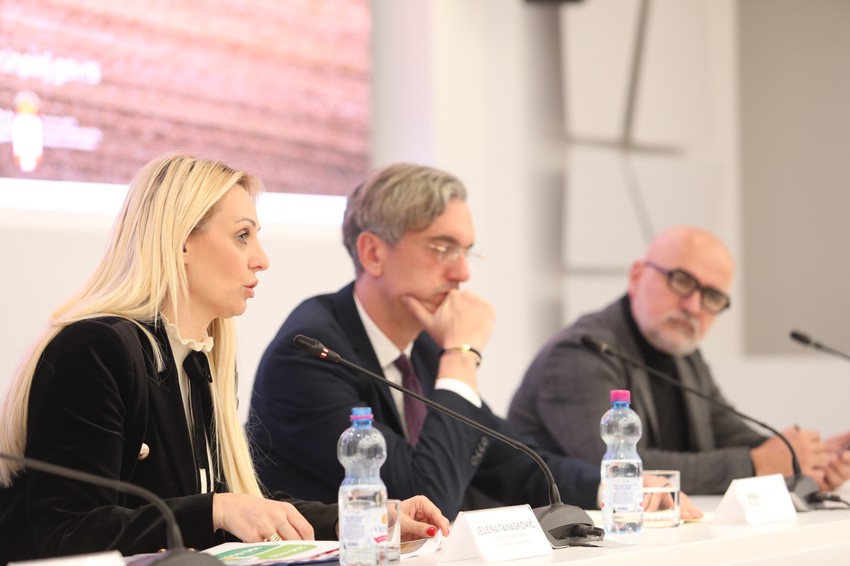 Jelena Tanasaković, Marko Čadež, Vladimir Crnojjević