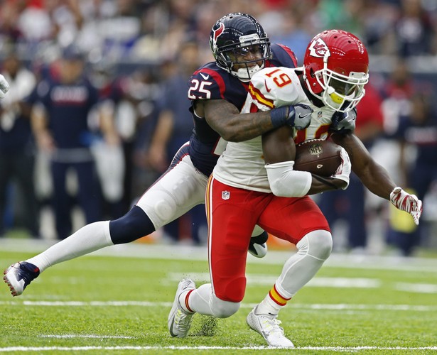 Tu 'trup' ściele się gęsto. Futbol amerykański to nie jest sport dla 'mięczaków'