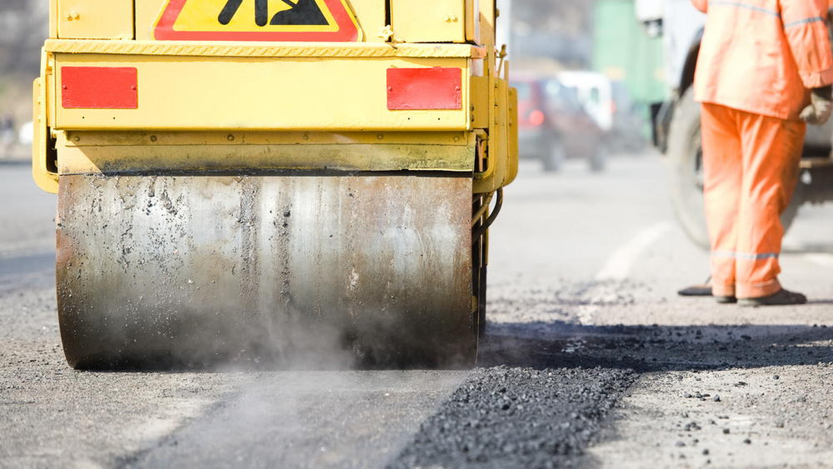 Po długich negocjacjach władz gminy Mszana i firma Intercor, kończąca budowę autostrady A1 na południu Śląska, doszły do porozumienia w sprawie wysokości odszkodowania za drogi gminne uszkodzone w czasie tej budowy. Gmina otrzyma 1,3 mln zł.