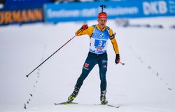PŚ w biathlonie: Niemiec spudłował sześć razy. Wygrali Francuzi