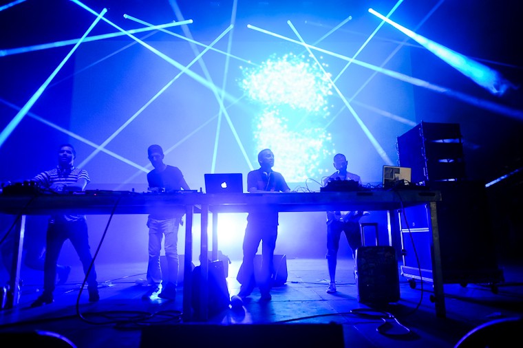 Audioriver 2013: Dirtyphonics (fot. Artur Rawicz/Onet)