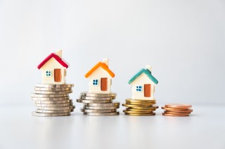 Bankowcy za bardzo zaostrzyli kryteria udzielania kredytów hipotecznych. Zaczęło się odkręcanie śruby