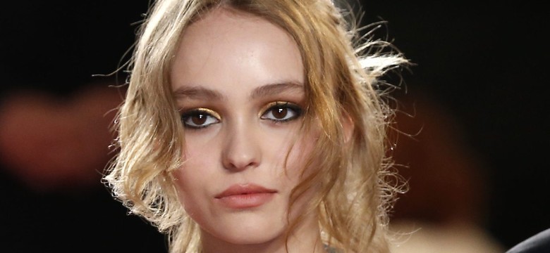 Urodzona gwiazda? Córka Vanessy Paradis i Johnny'ego Deppa debiutowała w Cannes [ZDJĘCIA]