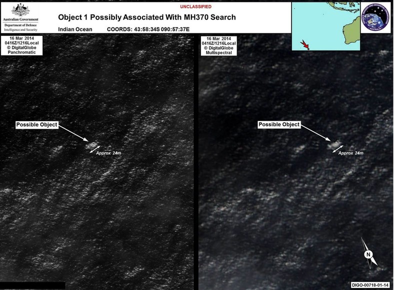 Zdjęcie satelitarne zrobione 16 marca przez DigitalGlobe, udostępnione 20 marca 2014 przez australijskie służby. Szczątki widoczne na zdjęciu zlokalizowano około 2600 km na południowy zachód od australijskiego miasta Perth. Fot. EPA/DIGITALGLOBE / AMSA. Dostawca: PAP/EPA.