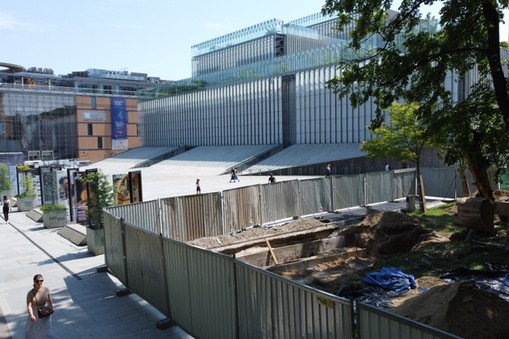 Budowa pomnika Lecha Kaczyńskiego na Placu Teatralnym w Lublinie