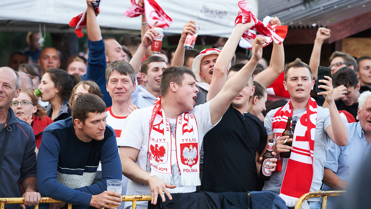 Grudziądzanie domagają się utworzenia strefy kibica, gdzie wspólnie mogliby oglądać mecze reprezentacji Polski na dużym telebimie podczas mistrzostw świata w piłce nożnej. Miasto takiego miejsca na razie nie planuje.