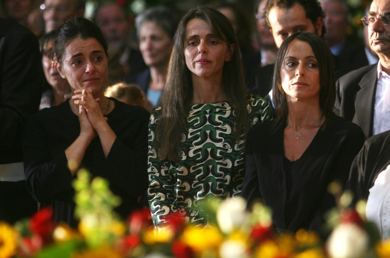 Giuliana, Cristina i Lorenza Pavarotti na pogrzebie ojca (Modena, 8 września 2007 r.)