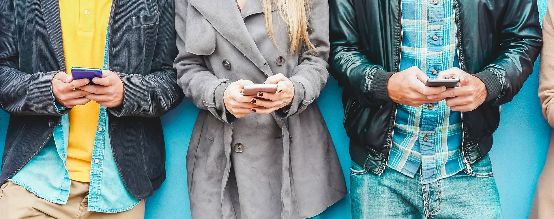 Portale internetowe dostępne przez telefon zastąpiły telewizje