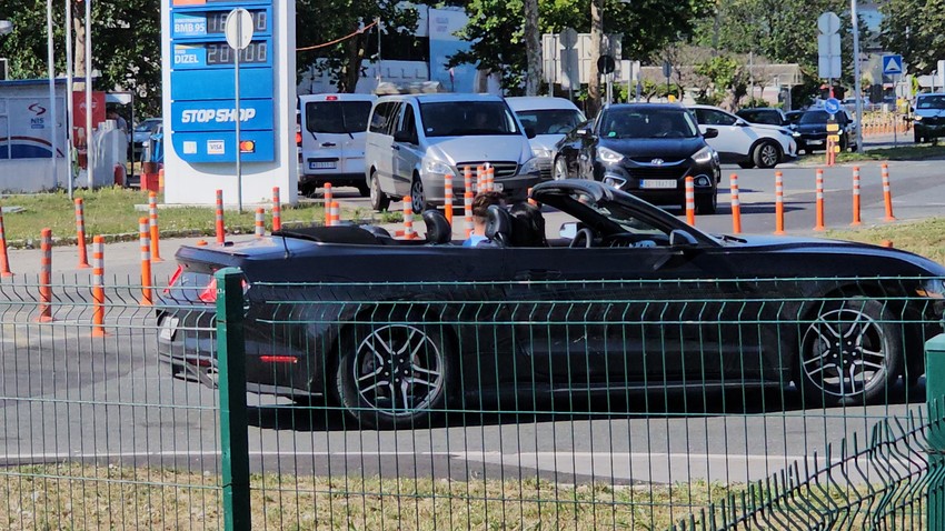 Tanja savić sa 11 godina mlađim dečkom Mukijem