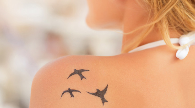 A tetoválás egyre nagyobb divat, főleg a fiatalok körében. /Fotó: Northfoto