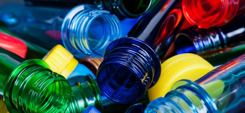 Mieszkańcy Rzymu wymieniają plastikowe butelki na bilety na metro