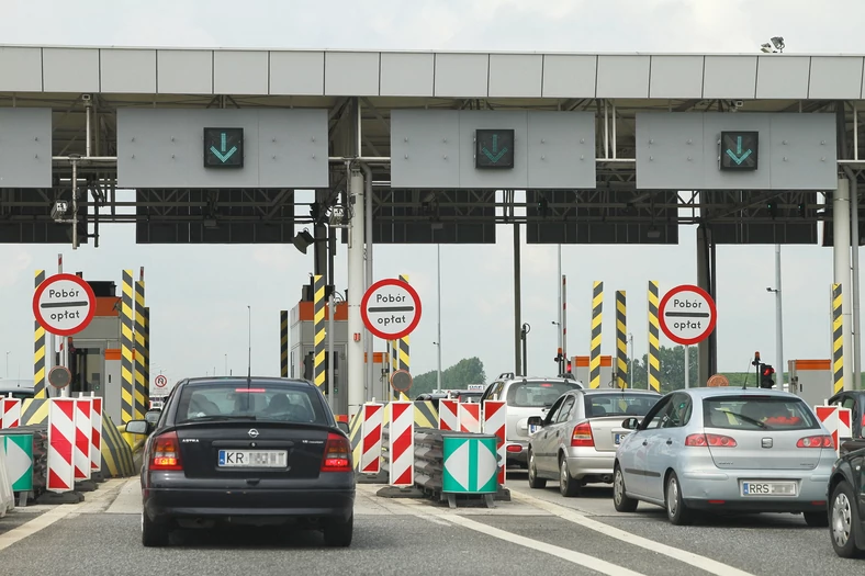 Bramki autostrady mogą się zakorkować w długi weekend.