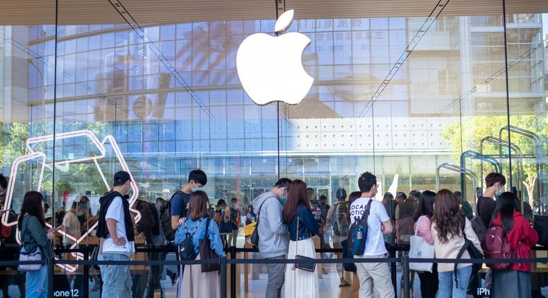 Some Apple Store employees work all night to prep for iPhone launch days.Walid Berrazeg/SOPA Images/LightRocket via Getty Images