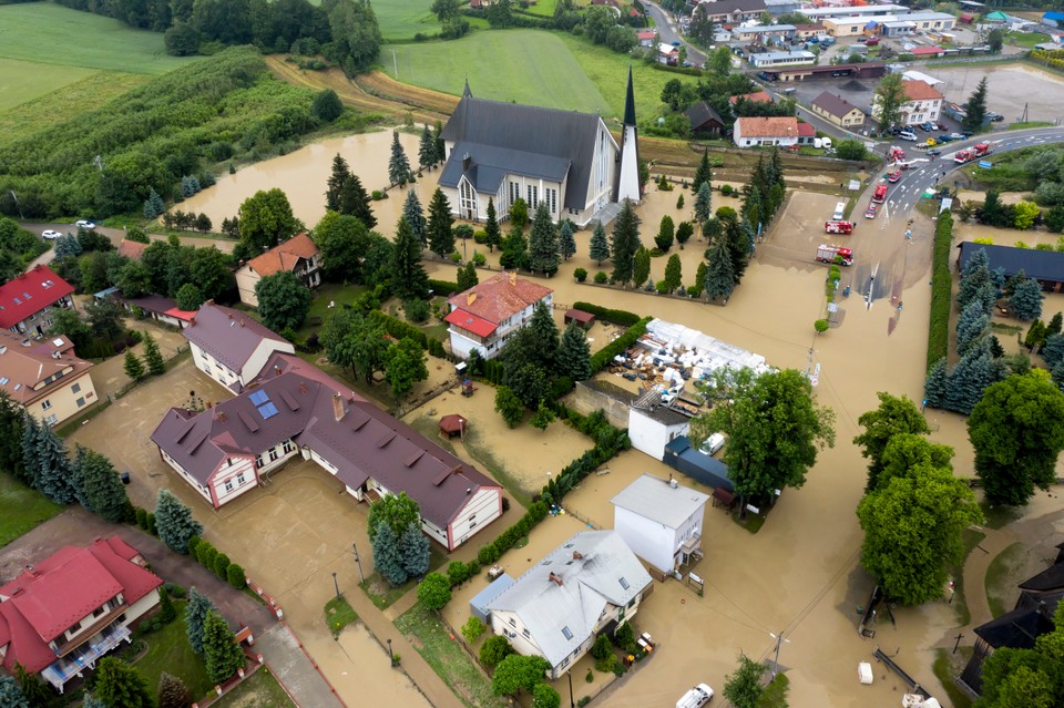 Łapanów. Podtopienia spowodowane zwiększonymi opadami