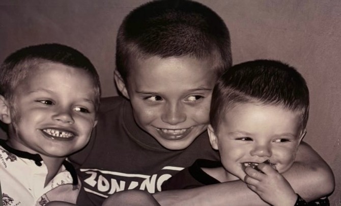 Kruz, Bruklin i Romeo Bekam