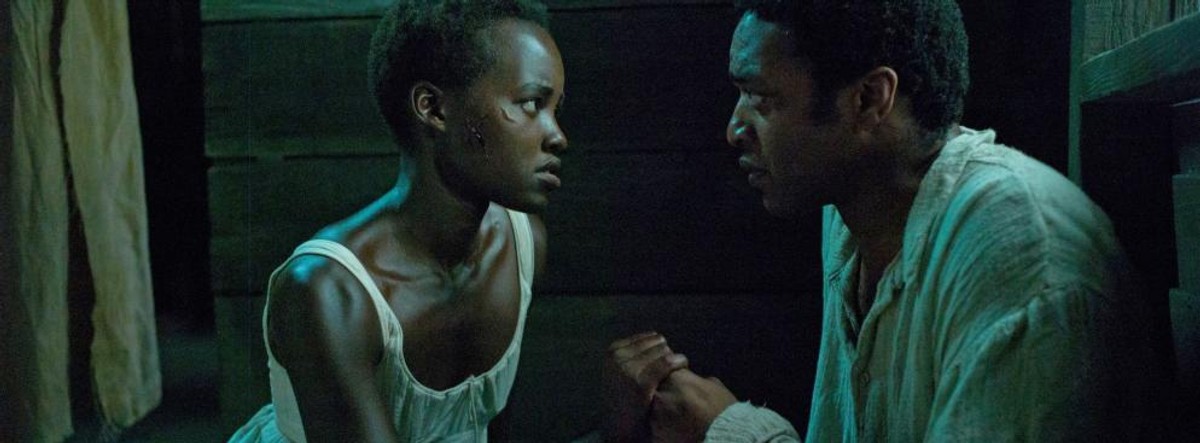 "Zniewolony. 12 Years a Slave" Lupita Nyong'o, Chiwetel Ejiofor
