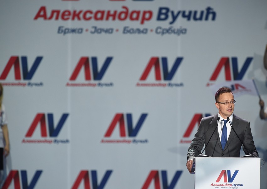 Peter Sijarto na mitingu SNS